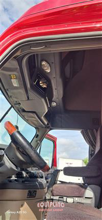 2017 Freightliner CASCADIA