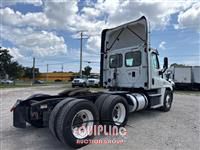 2016 Freightliner Cascadia