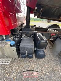 2016 Volvo VHD84F300 Tri-Axle Dump TruckT
