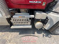 2016 Mack GRANITE GU713