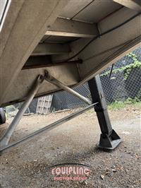 2015 MAC FLATBED TRAILER