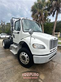2015 Freightliner M2