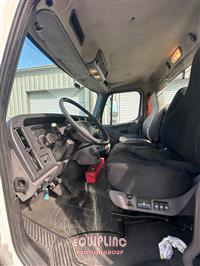 2016 Freightliner M2
