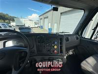 2016 Freightliner M2