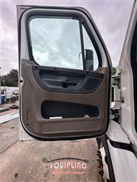 2016 Freightliner CASCADIA