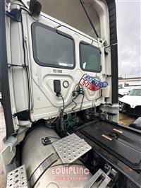 2016 Freightliner CASCADIA