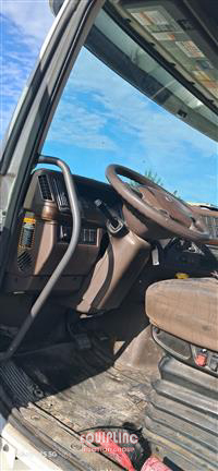 2015 Volvo VNL