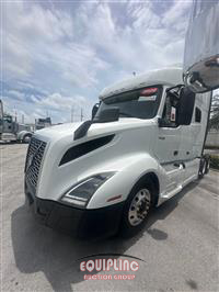 2020 VOLVO TRUCK VNL