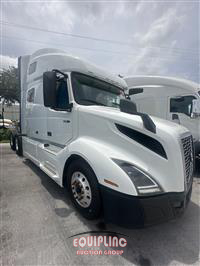 2020 VOLVO TRUCK VNL