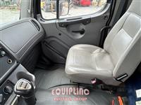 2011 Freightliner M2