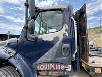2011 Freightliner M2