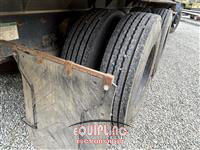 2011 Freightliner M2