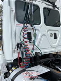 2015 Freightliner CASCADIA DAY CAB