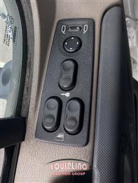 2015 Freightliner CASCADIA DAY CAB