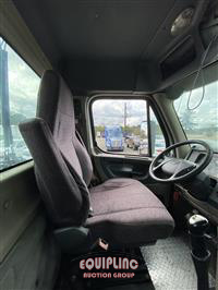 2015 Freightliner CASCADIA DAY CAB