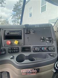 2015 Freightliner CASCADIA DAY CAB