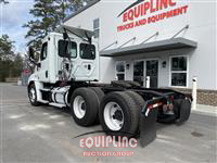 2015 Freightliner CASCADIA DAY CAB