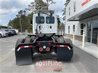 2015 Freightliner CASCADIA DAY CAB