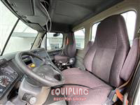 2015 Freightliner CASCADIA DAY CAB