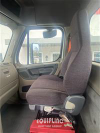 2015 Freightliner CASCADIA DAY CAB