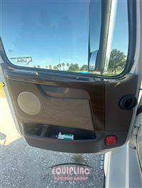 2018 VOLVO TRUCK VNL