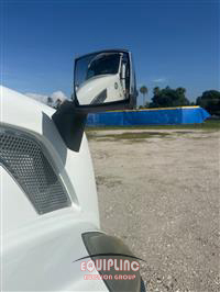 2018 VOLVO TRUCK VNL