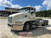 2015 Mack CXU (Pinnacle)