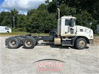 2015 Mack CXU (Pinnacle)