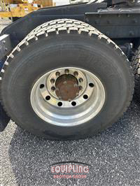 1999 Mack CL713