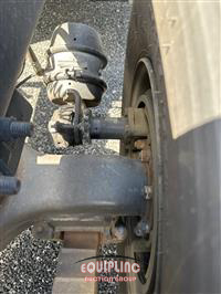 1999 Mack CL713