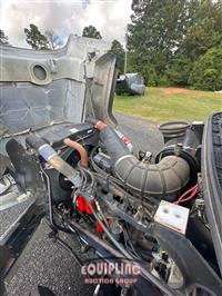 1999 Mack CL713