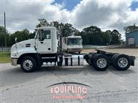 2015 Mack CXU (Pinnacle)