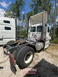 2014 Freightliner CASCADIA