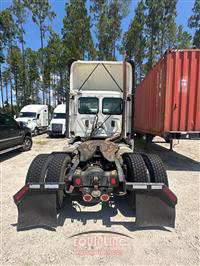 2014 Freightliner CASCADIA