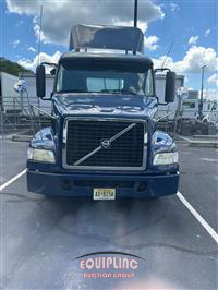 2013 VOLVO TRUCK VNM