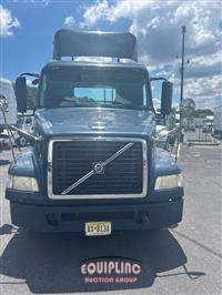 2013 VOLVO TRUCK VNM