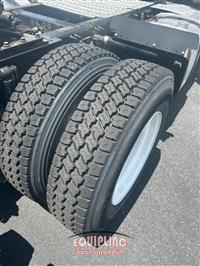 2013 VOLVO TRUCK VNM