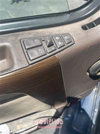 2013 VOLVO TRUCK VNM
