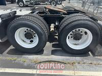 2013 VOLVO TRUCK VNM