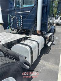 2013 VOLVO TRUCK VNM