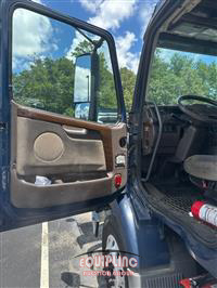 2013 VOLVO TRUCK VNM