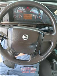 2013 VOLVO TRUCK VNM