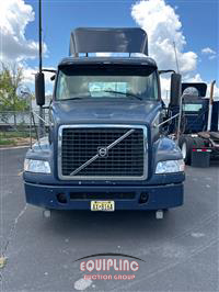 2013 VOLVO TRUCK VNM