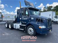 2013 VOLVO TRUCK VNM