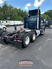 2013 VOLVO TRUCK VNM