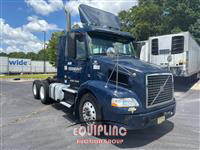 2013 VOLVO TRUCK VNM
