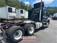 2013 VOLVO TRUCK VNM
