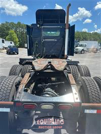 2013 VOLVO TRUCK VNM