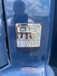 2013 VOLVO TRUCK VNM