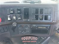 2013 VOLVO TRUCK VNM